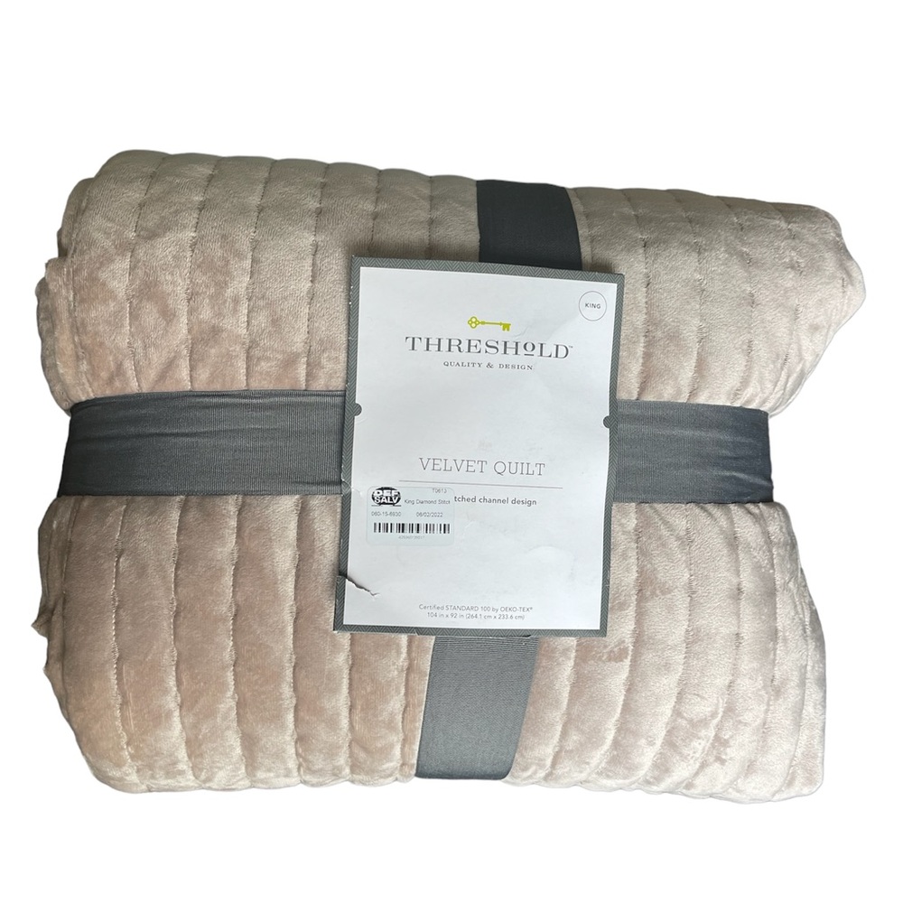 NWT King Soft Brown Natural Threshold Channel Stitch Velvet Quilt